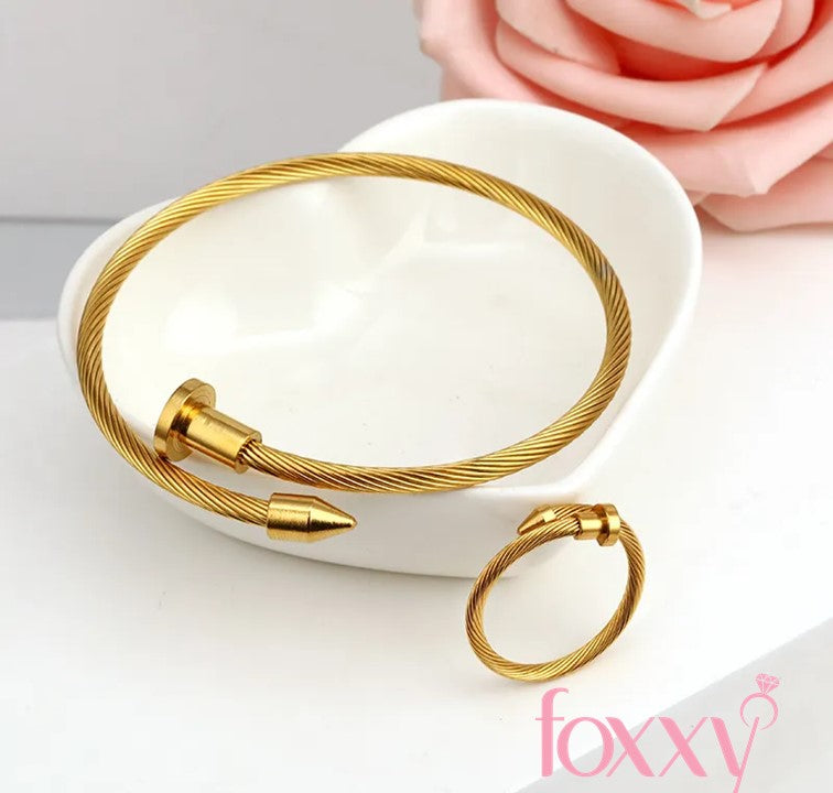 Fashion Geometric Titanium Steel Polishing Bangle 1 Piece