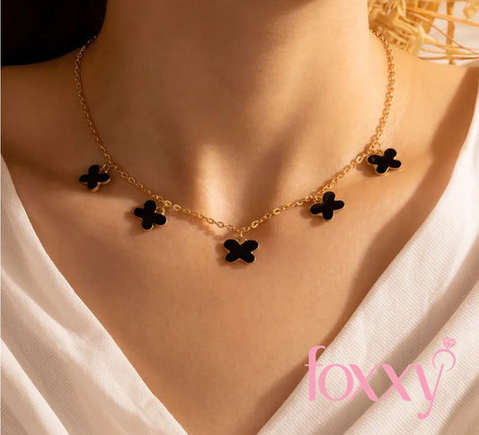 Korean exaggerated oil drop flower four-leaf clover pendant necklace