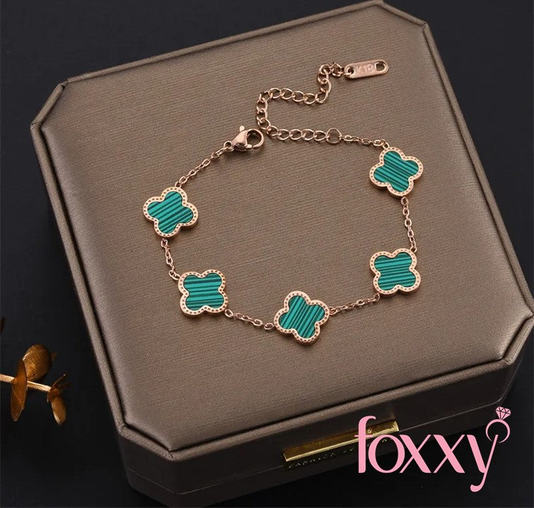 Fashion Four Leaf Clover Titanium Steel Inlaid Gold Shell Bracelets