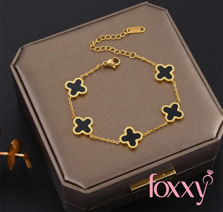 Fashion Four Leaf Clover Titanium Steel Inlaid Gold Shell Bracelets